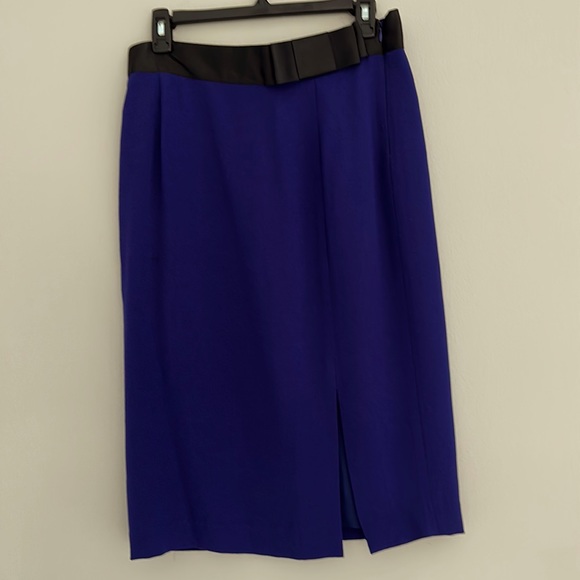 Elegant purple skirt with a bow - Picture 1 of 3